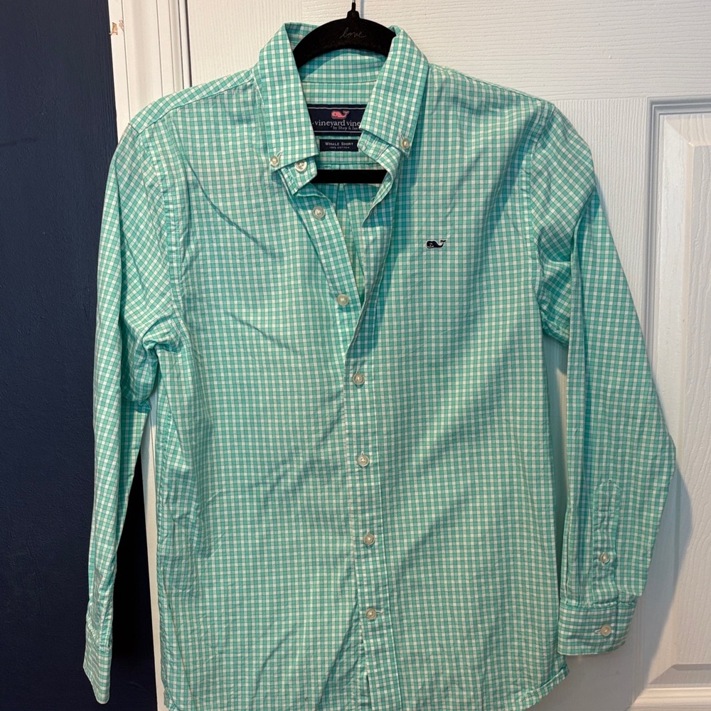 Vineyard Vines Boys Aqua Checkered Button Down Shirt.   Worn once.